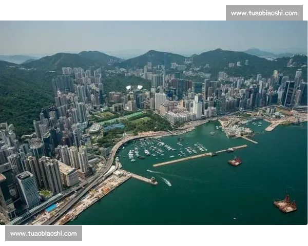 香港与新加坡发展竞争比较中的机遇挑战与未来走向区域影响与城市定位思考