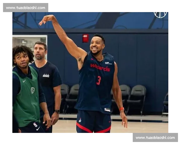 黄蜂对决奇才东部青年军碰撞攻防博弈引爆赛场看点全场悬念升级之 黄蜂对决奇才东部青年军碰撞攻防博弈引爆赛场看点全场悬念升级之