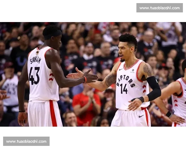 骑士对阵猛龙系列赛首战激烈博弈彰显季后赛格局走向影响联盟风云